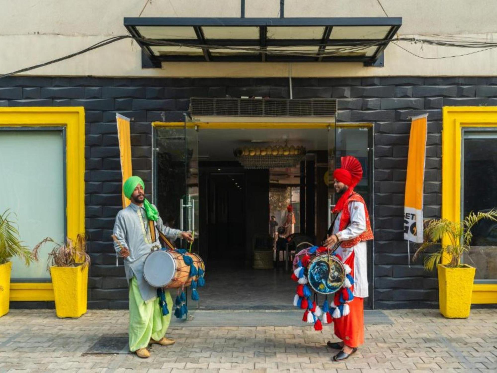 The Hosteller Amritsar, Near Golden Temple Bagian luar foto