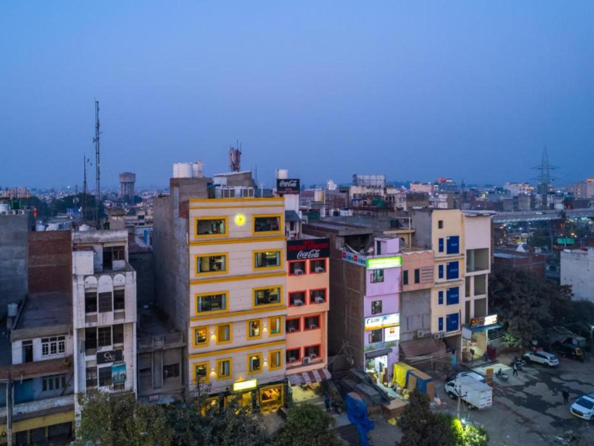 The Hosteller Amritsar, Near Golden Temple Bagian luar foto